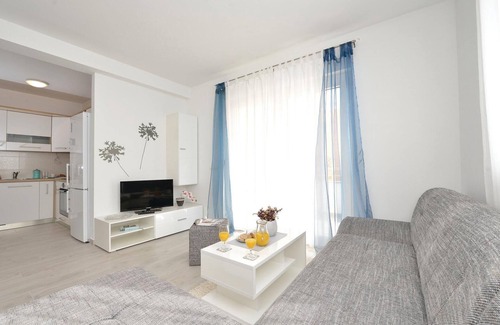 Vrsi Apartment | 2 bedroom nice apartment in Vrsi-Mulo