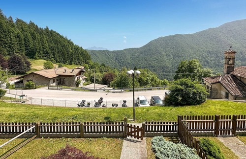 Bagolino House | 2 bedroom pet friendly home in Cerreto