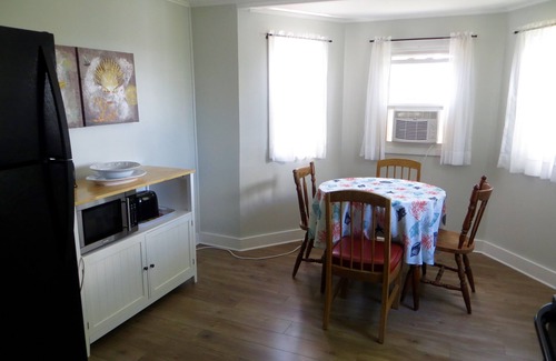Pine Point Cottage | *2 Bedroom Pine Point Beach Cottage* With Marsh Views!