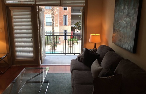 Houston Apartment | 2 Bedroom - Residential Apartment - 2660 Augusta Dr, Houston, TX 77057