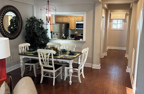 Lackey Resort | 2-bedroom resort in delightful Williamsburg with I/O Pools, AC, fitness room