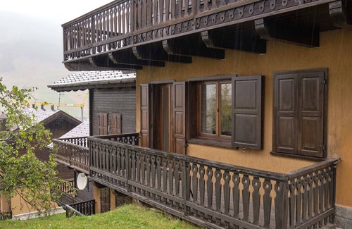 Teola Apartment | 2 Bedroom Ski In - Ski Out Apartment in Livigno