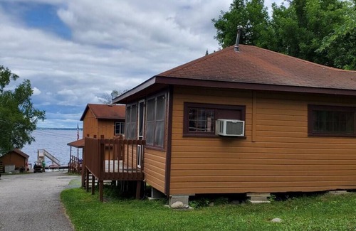 Ray Cabin | 2 Bedroom Spruce Cabin in Voyageurs National Park