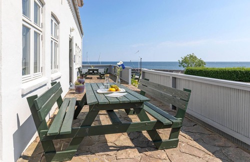 Sandvig Apartment | 2 bedroom stunning apartment in Allinge