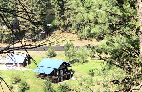 Gibbonsville Cabin | 2 Bedroom with loft and game room