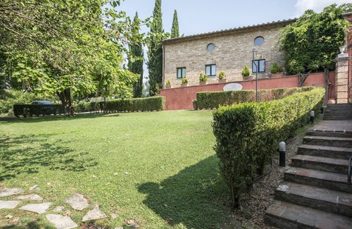 Siena Apartment | 2 bedrooms apartment walking distance from Siena center