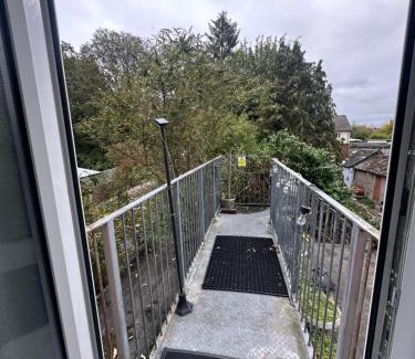 Didcot Apartment | 2 bedrooms self contain flat with nice garden