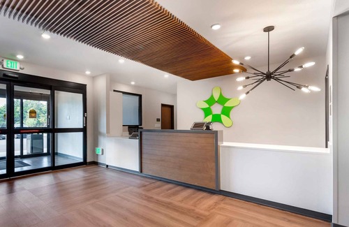 Asheville Hotel | 2 Beds Room - Enjoy Complimentary Breakfast at Our Homely Suites with Kitchens