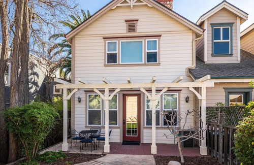Los Olivos House | 2 Br/1.5 Ba - Craftsman Cottage - Downtown Los Olivos