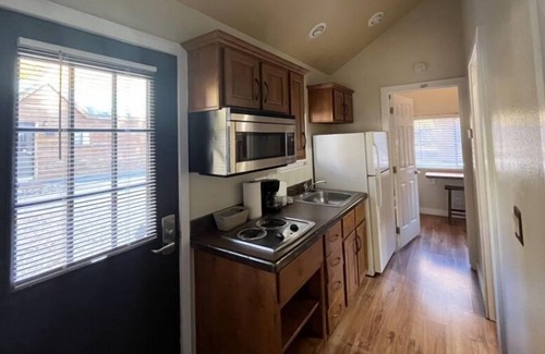 Park City Cabin | 2 BR / 2 BA Cabins.