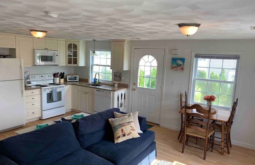 Point Judith House | 2 BR Beach Condo, 1 block from Ocean!