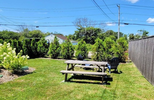 Point Judith House | 2 BR Beach Condo, 1 block from Ocean!