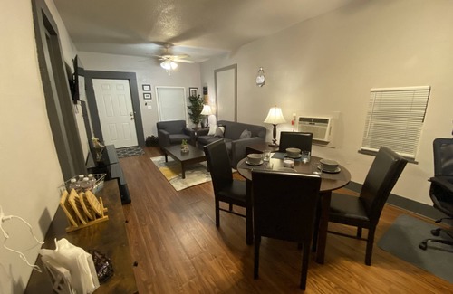 Central Oklahoma City House | 2 BR charming GH 5 mins from downtown, sleeps 4, availble for mid or long term.