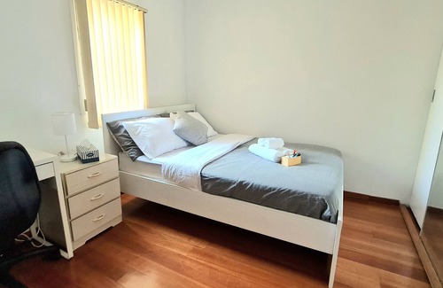 Broadmeadows House | 2 BR Home close to Melb Airport