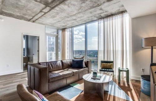 Rainey Street Historic District Apartment | 2 BR Lux Panoramic View - Rainey