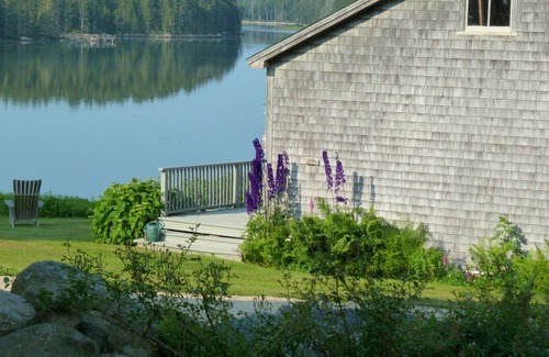 Stonington Cottage | 2 BR Shorefront Shingled Classic Pristine Long Water