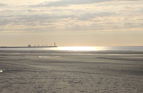 Rosendael Apartment | (2) Bright studio near the beach of Malo