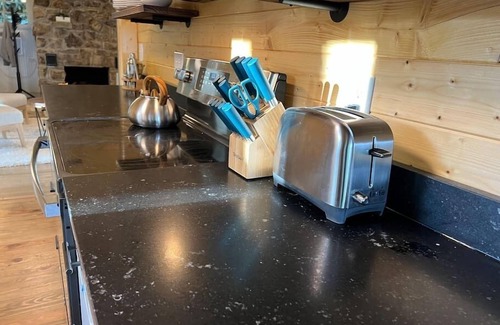 Apple Ridge Cabin | 2 Cabins, 100 Mile Views, Hot Tub, 2½ miles to BR