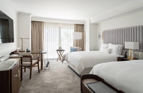 Florida Central Atlantic Coast Hotel | 2 Connecting Suites at a 5⭐️ Hotel