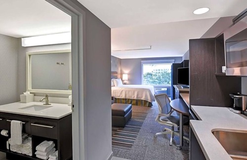 Miramar Hotel | 2 Conveniently Located Suites w/Full Kitchen & Comfort Near Entertainment