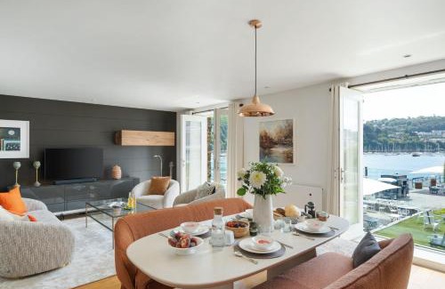 Dartmouth House | 2 Dart Marina