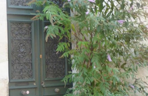 La Fleche Bed & Breakfast | 2 DESCARTES
