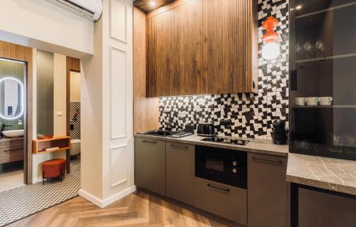 Gyor Apartment | 2 - Dolce Antoinette - DonViore