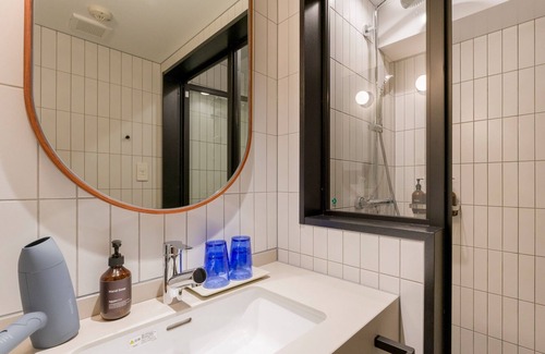 Atami Hotel | 2 Double Beds RoomNopets allowed1offsite parking lot/Atami Shizuoka