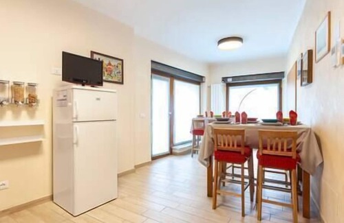 Somma Lombardo House | 2- Double room, two singles, private bathroom