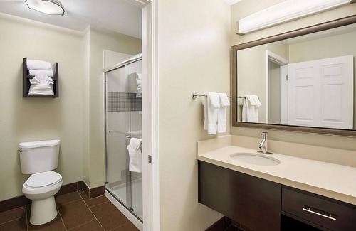 Carmel Mountain Ranch Hotel | 2 Family-Friendly Units w/Full Kitchen & Outdoor Pool, Minutes to San Diego Zoo