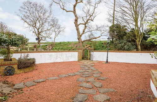 Alford House | 2 Fieldview