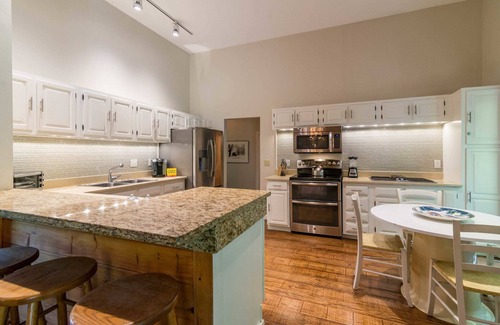 Stratton Mountain House | 2 Free Nights* , Hot Tub,Sauna,Stratton Shuttle,