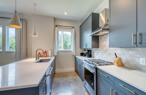 Galindo House | 2 Homes in 1! Centrally Located Near Soco