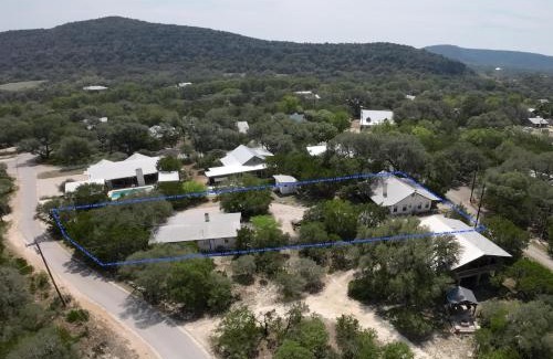 Concan House | 2 Homes Laurel Canyon and Cherokee Oaks