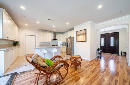 Monterey Park House | 2 Houses 13 Bedrooms 8.5 Bathrooms Close to Chinatown Monterey Park