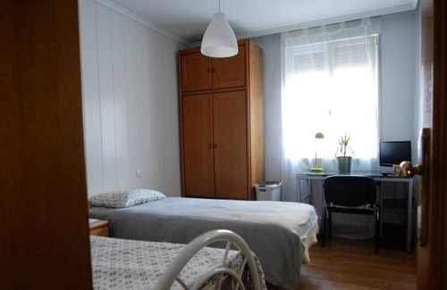Burlada Condo | 2 kms away from Pamplona downtown. A big exterior room for San Fermin!