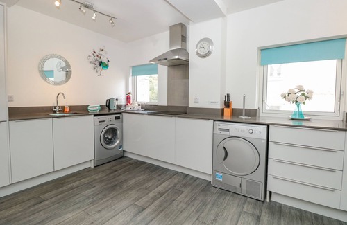Dartmouth Cottage | 2 LEE COURT in Dartmouth