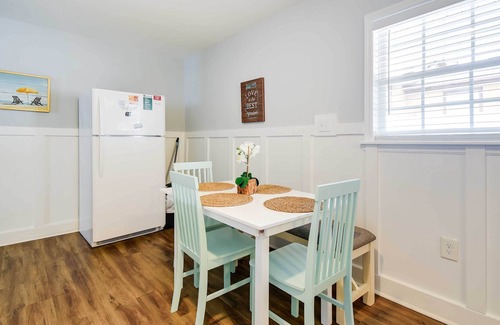 Atlantic Beach House | 2 Mi to Barefoot Landing: Family Retreat