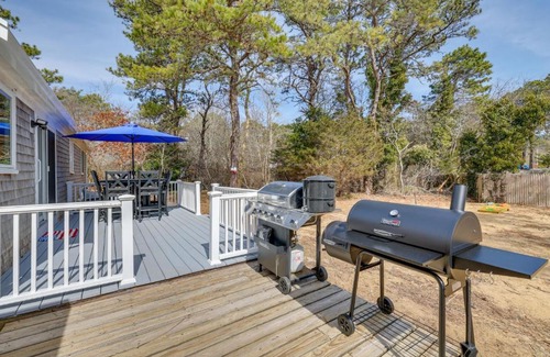 Wellfleet House | 2 Mi to Beach Wellfleet Home with Bike Trail Access