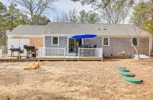 Wellfleet House | 2 Mi to Beach Wellfleet Home with Bike Trail Access