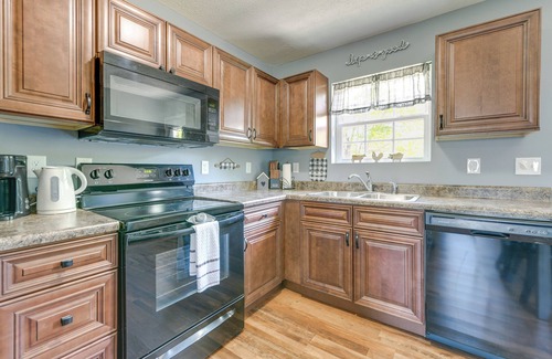 White Pine House | 2 Mi to Douglas Lake, Boat Ramp: White Pine Home!