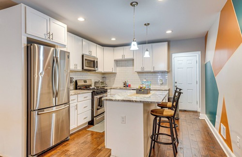 Downtown Baltimore House | 2 Mi to Dtwn Baltimore: Bright Townhome w/Patio