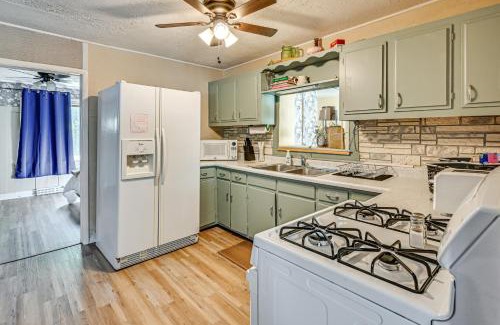 Newark House | 2 Mi to Dtwn Newark Pet-Friendly Home!