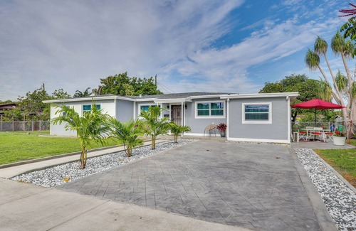 Miami Gardens House | 2 Mi to Hard Rock Stadium: Home w/Spacious Yard