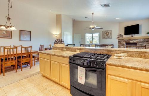 Payson Apartment | 2 Mi to Lake: Apt w/Balcony in Payson!