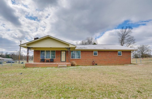 Etowah House | 2 Mi to Town: Rustic East Tennessee Home!
