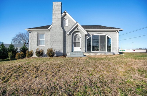 Kannapolis House | 2 Mi to Village Park: Family & Pet-Friendly Home