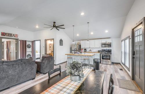 Warm Springs House | 2 Mi to Warm Springs Pools Home with Large Yard!