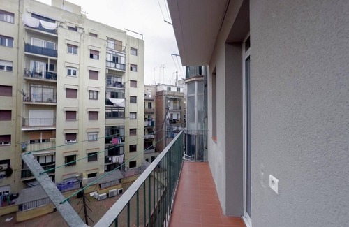 La Sagrada Familia Apartment | 2 minutes from the Sagrada Familia with community pool