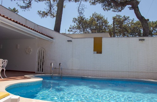 Ofir House | 2 minutes to the beach, private swimming pool, 20 min to Oporto